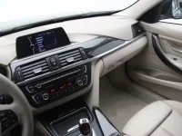 BMW 320 2 135kW thumbnail