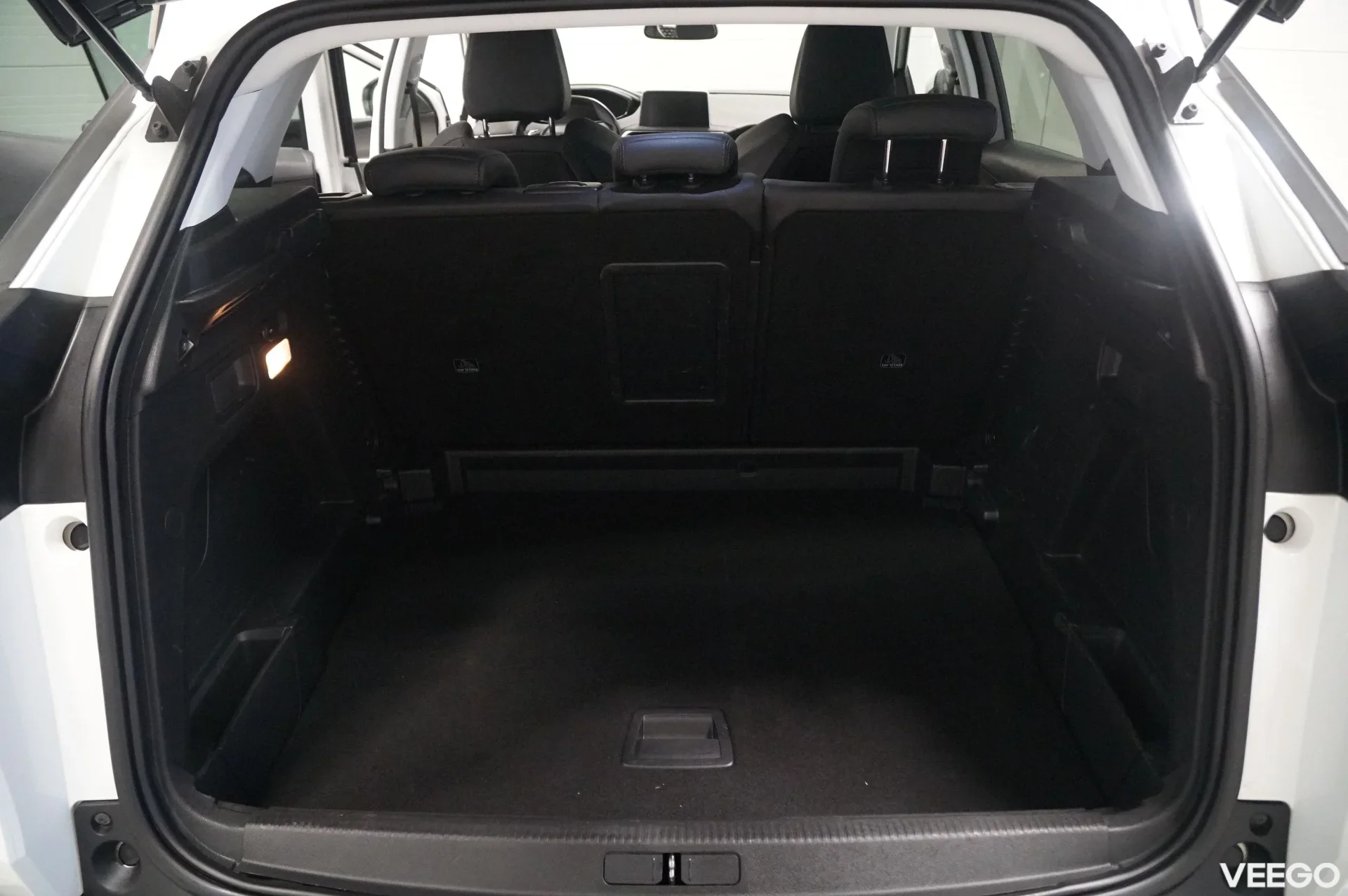 Peugeot 3008 - 1.5 96kW