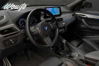 BMW X1 xDrive25e 220HK M-Sport / HuD / Drag / Navi 162kW thumbnail