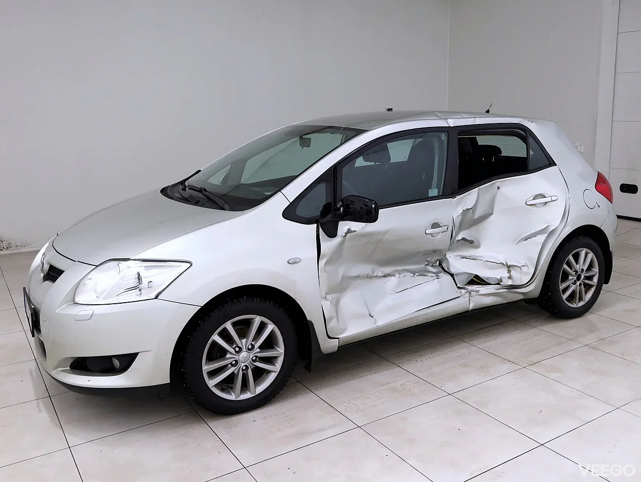 Toyota Auris 1.6 91kW