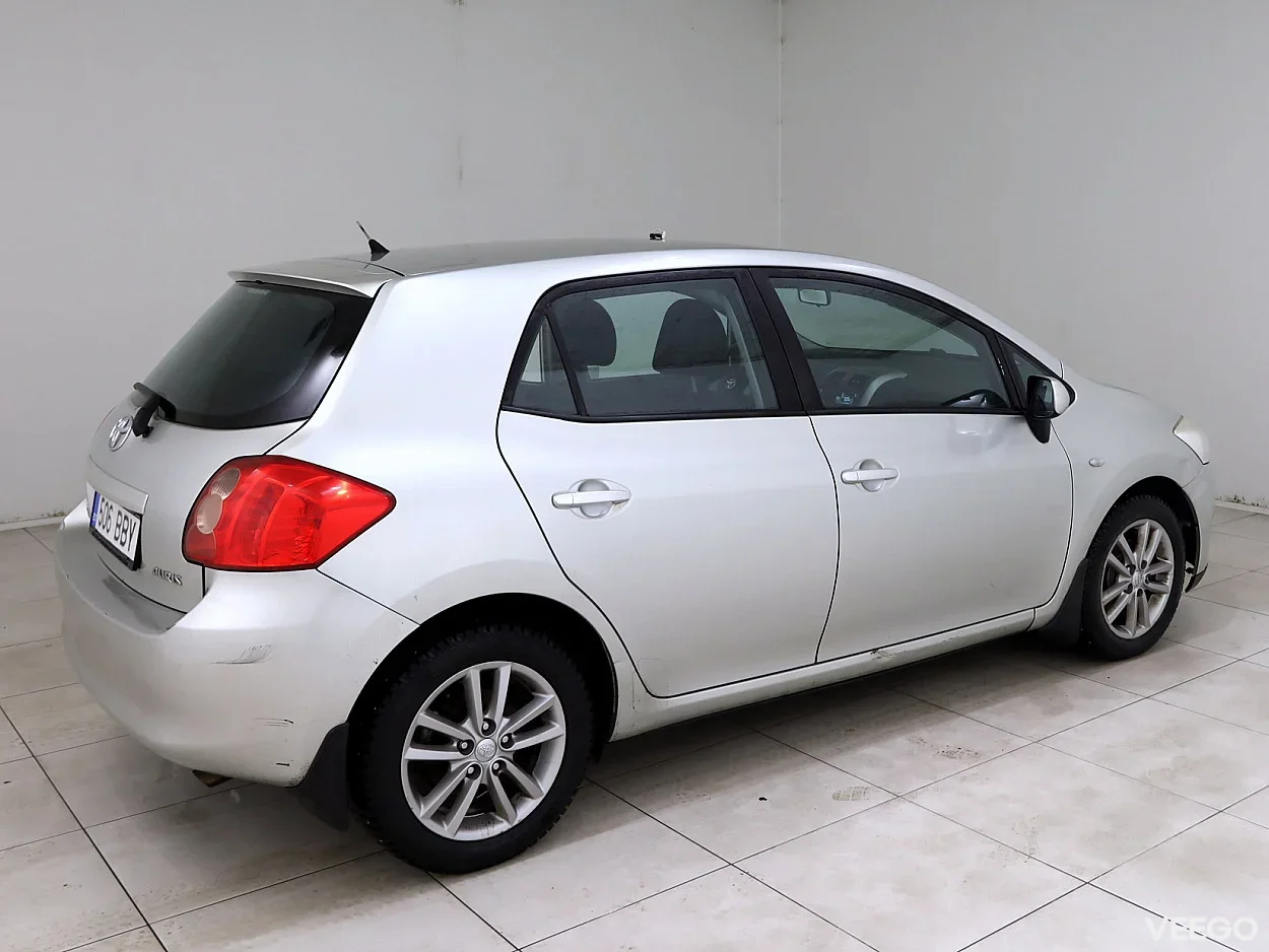 Toyota Auris 1.6 91kW