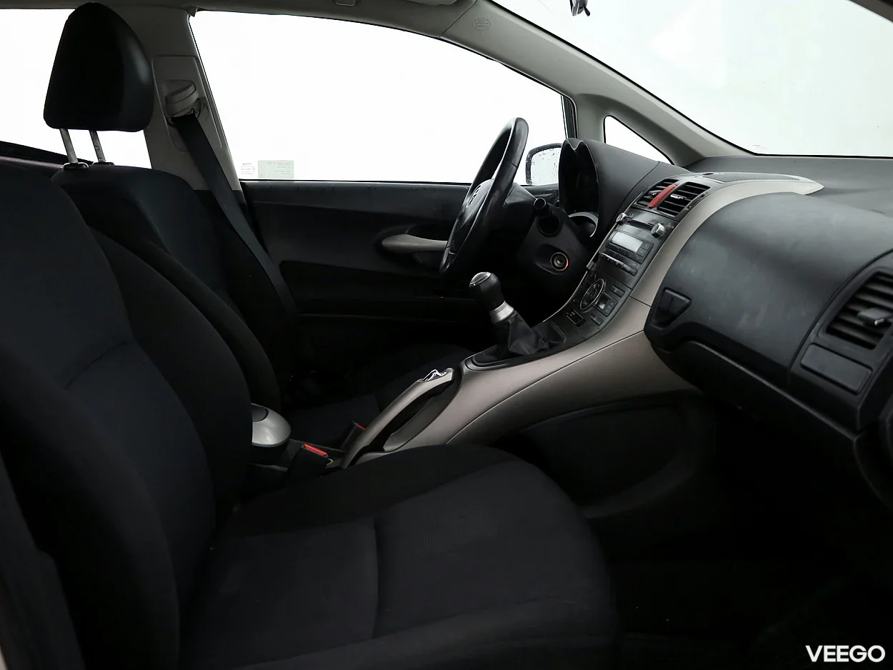 Toyota Auris 1.6 91kW