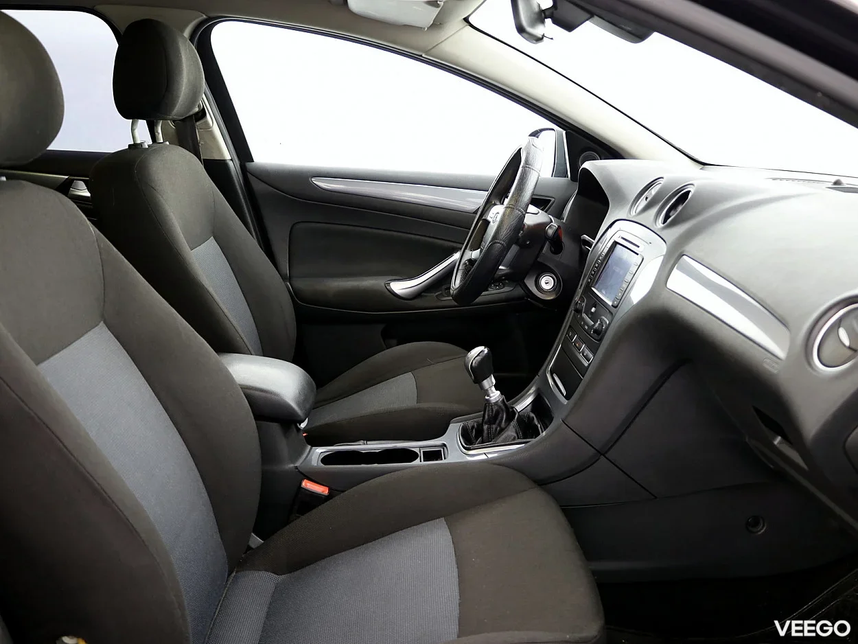 Ford Mondeo 2.0 104kW