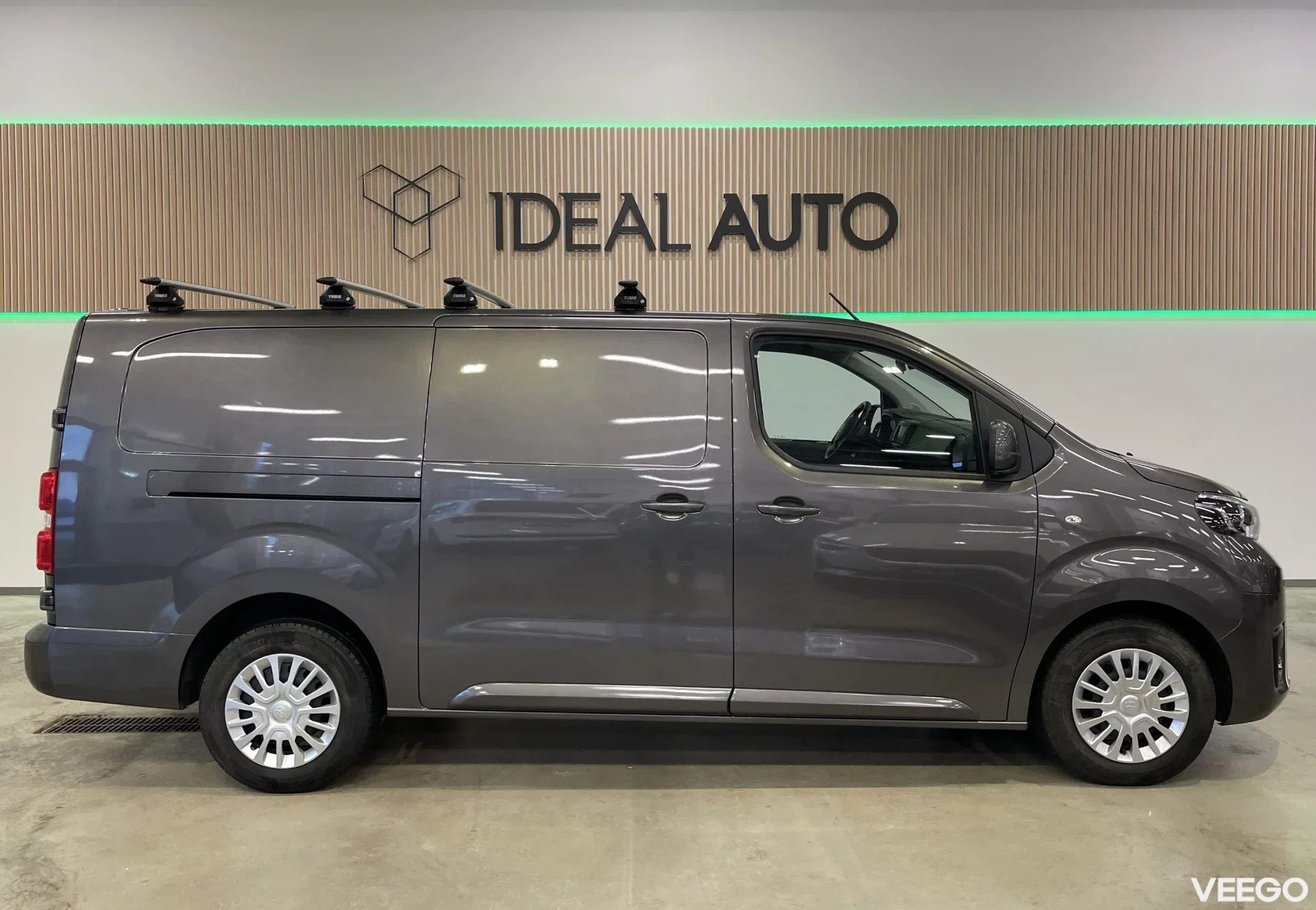 Toyota Proace Panel Van Long Single side door 106kW