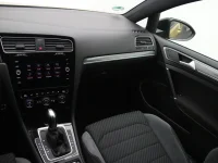 Volkswagen Golf 1.5 110kW thumbnail