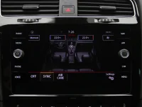 Volkswagen Golf 1.5 110kW thumbnail