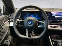 BMW i5 M Sportpakett 290kW thumbnail