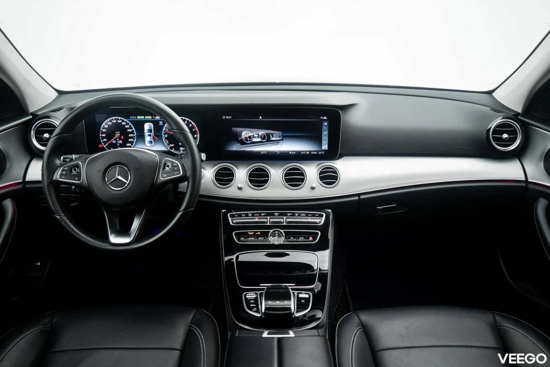 Mercedes-Benz E350 e Avantgarde PHEV 2.0 210kW