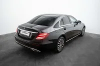 Mercedes-Benz E350 e Avantgarde PHEV 2.0 210kW thumbnail