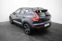 Volvo XC40 R-Design AWD 2.0 145kW thumbnail