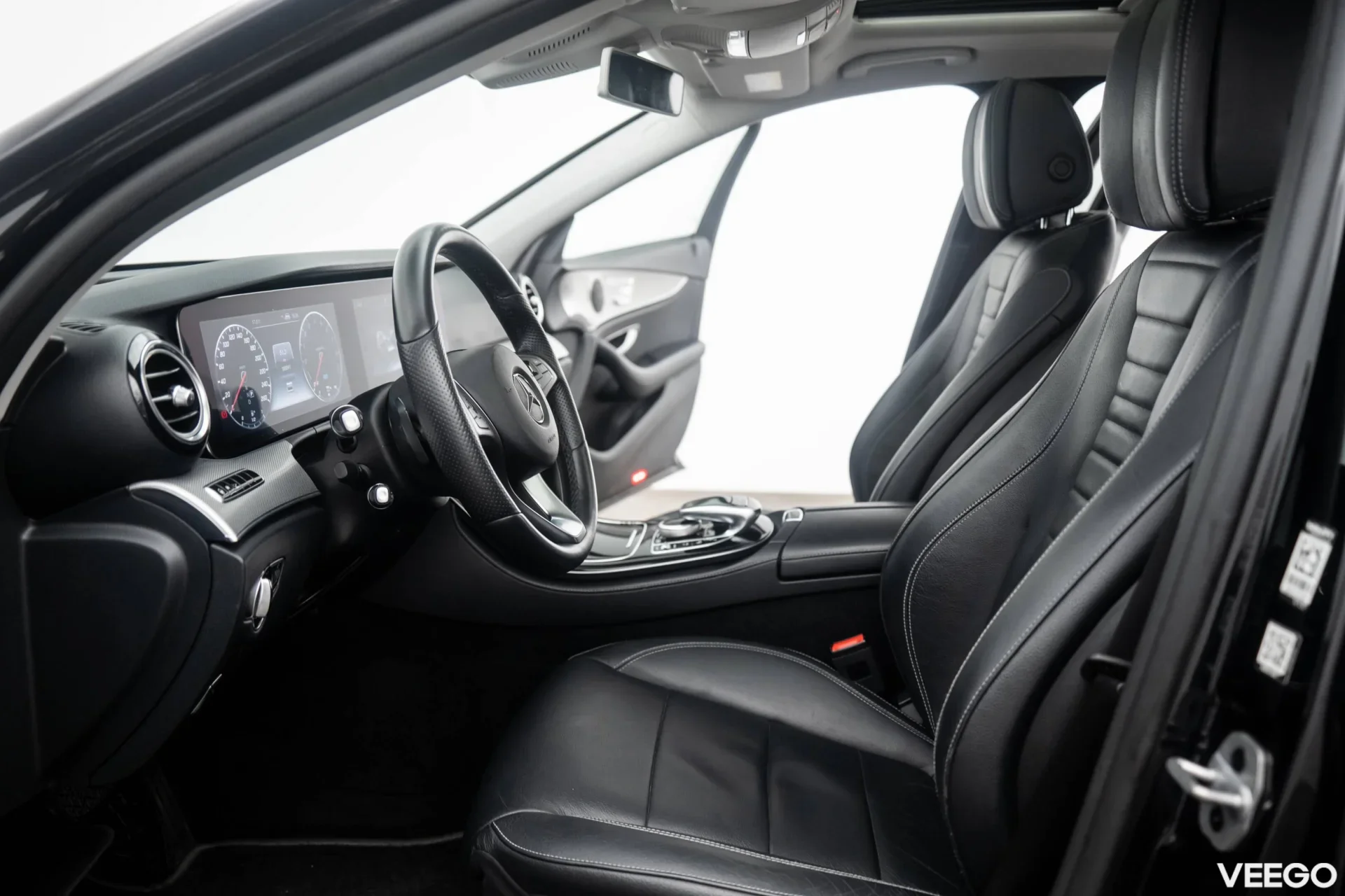 Mercedes-Benz E350 e Avantgarde PHEV 2.0 210kW