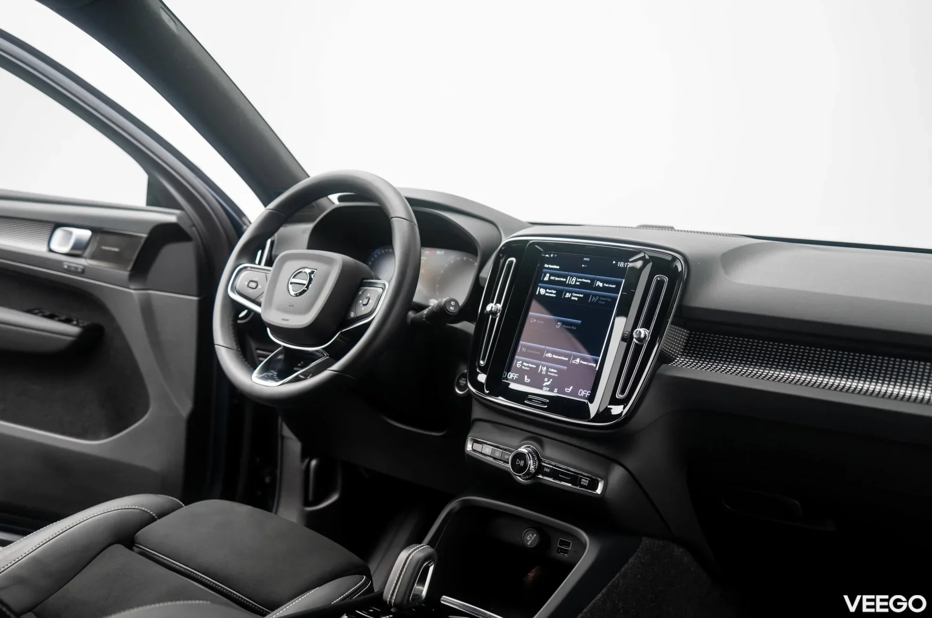 Volvo XC40 R-Design AWD 2.0 145kW