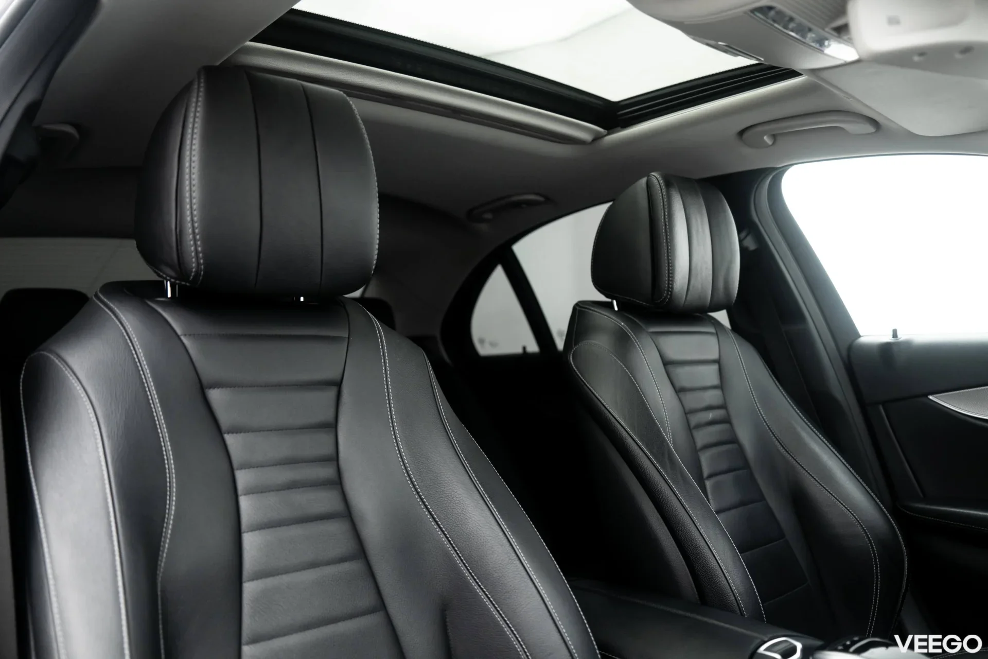 Mercedes-Benz E350 e Avantgarde PHEV 2.0 210kW