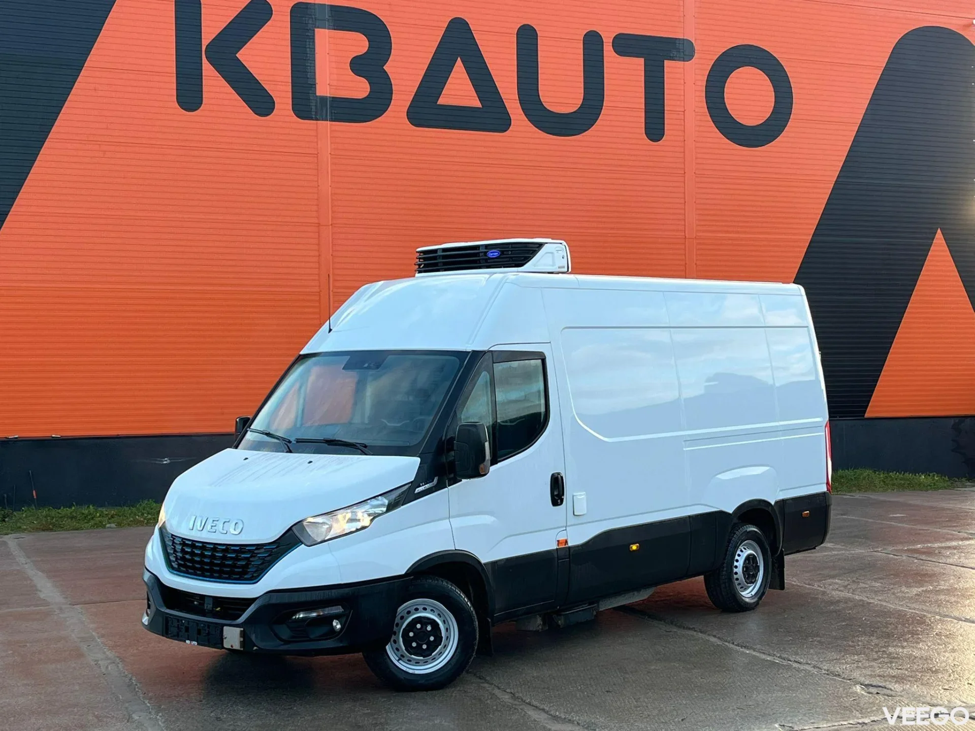 Iveco Daily XARIOS 350 / BOX L=3360 mm 100kW