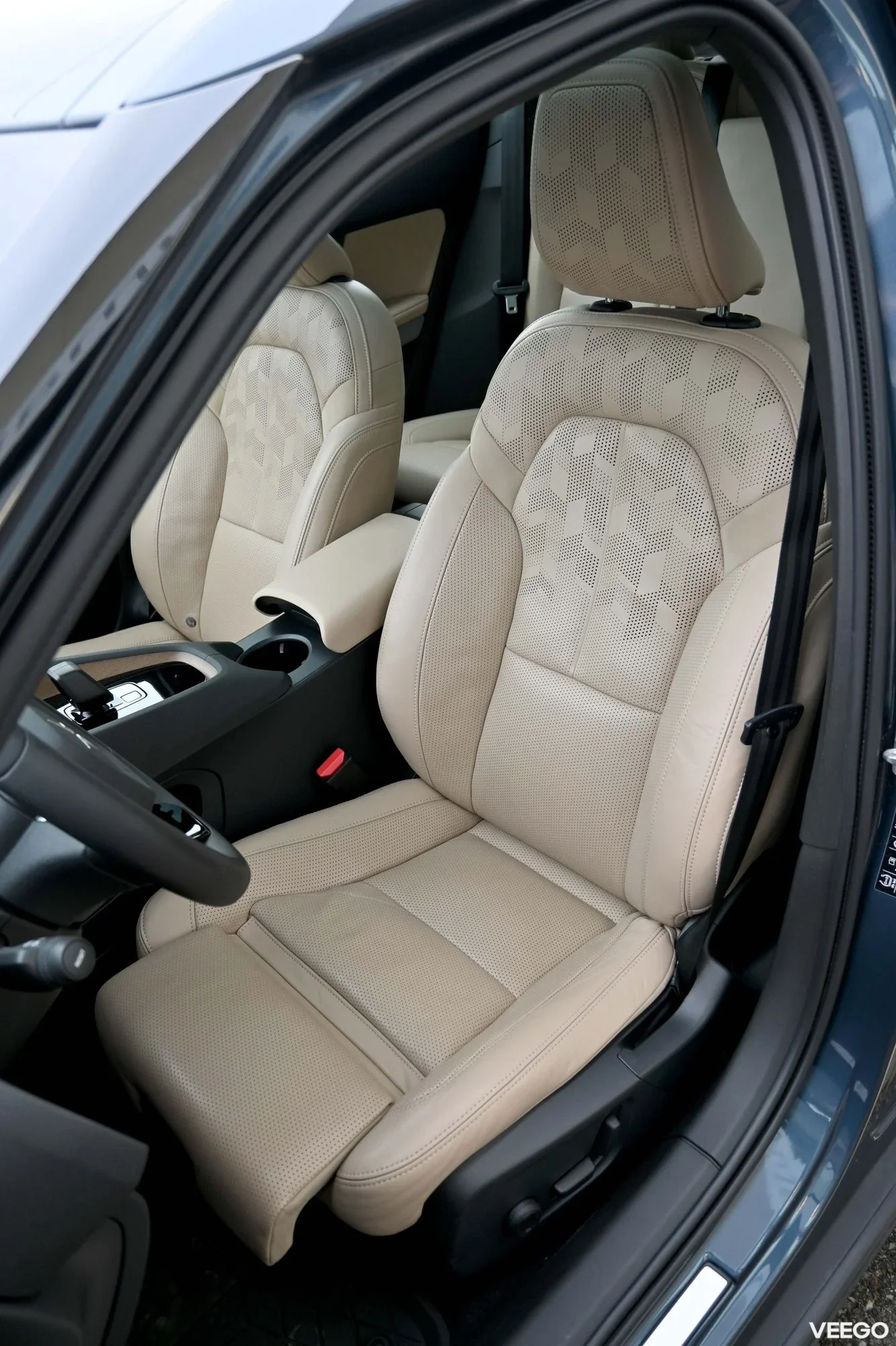 Polestar 2 LONG RANGE DUAL 78kwh/LUXURY / H&K / PILOT PLUS 300kW