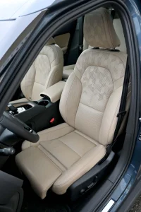 Polestar 2 LONG RANGE DUAL 78kwh/LUXURY / H&K / PILOT PLUS 300kW thumbnail