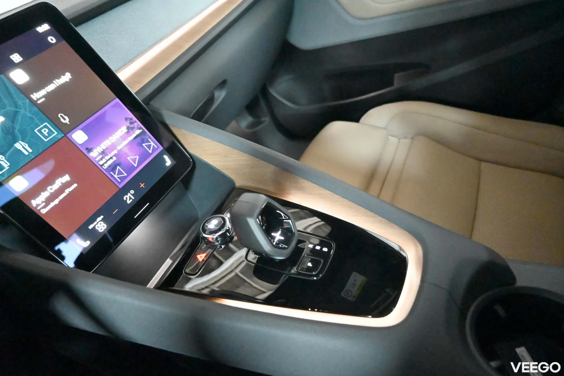 Polestar 2 LONG RANGE DUAL 78kwh/LUXURY / H&K / PILOT PLUS 300kW