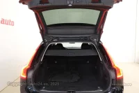 Volvo V90 Cross Country D5 AWD B&W 2 173kW thumbnail