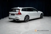 Volvo V60 Polestar Optimering T5 R-Design 3,79% Voc Pano 360 186kW thumbnail