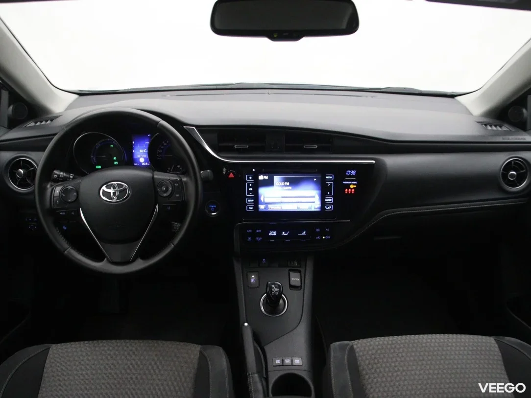 Toyota Auris 1.8 73kW
