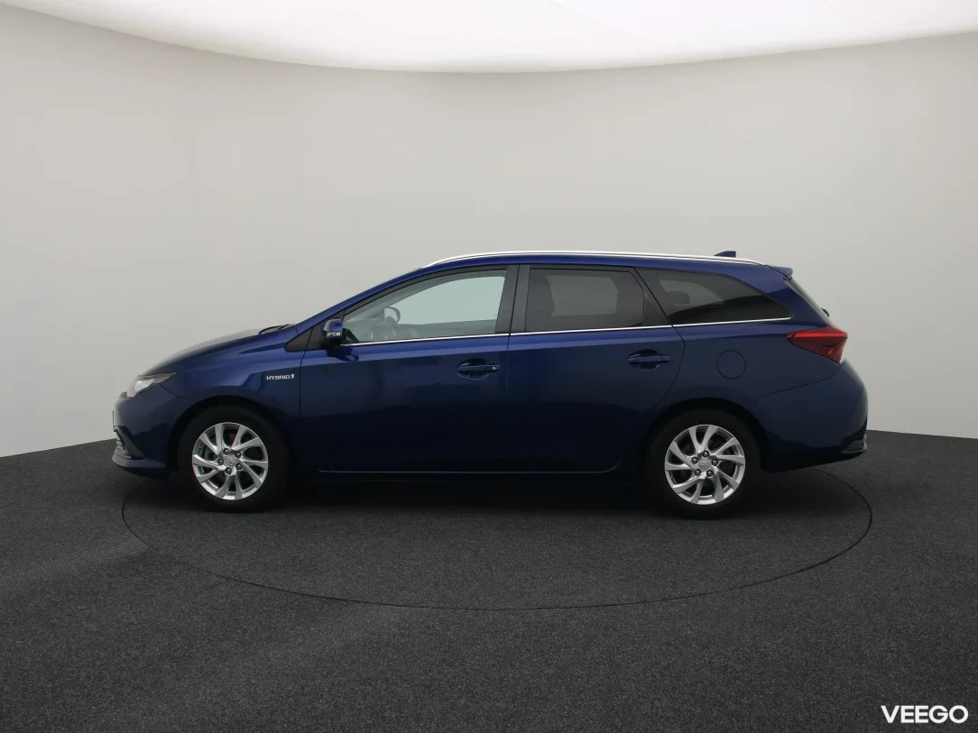 Toyota Auris 1.8 73kW