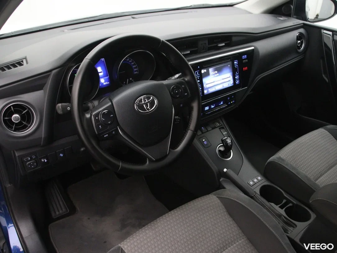 Toyota Auris 1.8 73kW