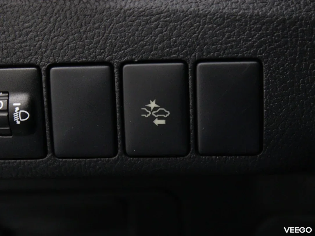 Toyota Auris 1.8 73kW