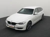 BMW 320 2 135kW thumbnail