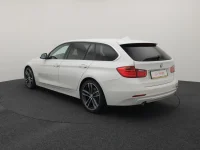 BMW 320 2 135kW thumbnail