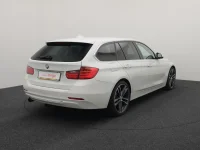 BMW 320 2 135kW thumbnail