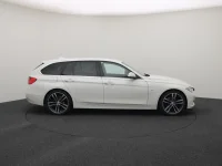 BMW 320 2 135kW thumbnail