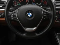 BMW 320 2 135kW thumbnail