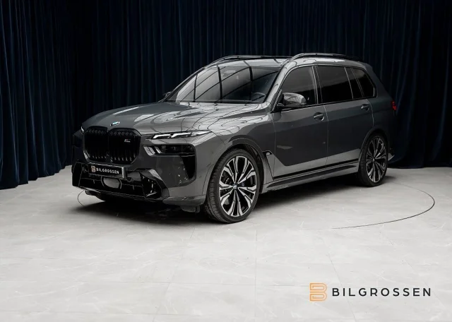Image of BMW X7 M60i xDrive M Sport Pro Executive SkyLounge B&W 390kW