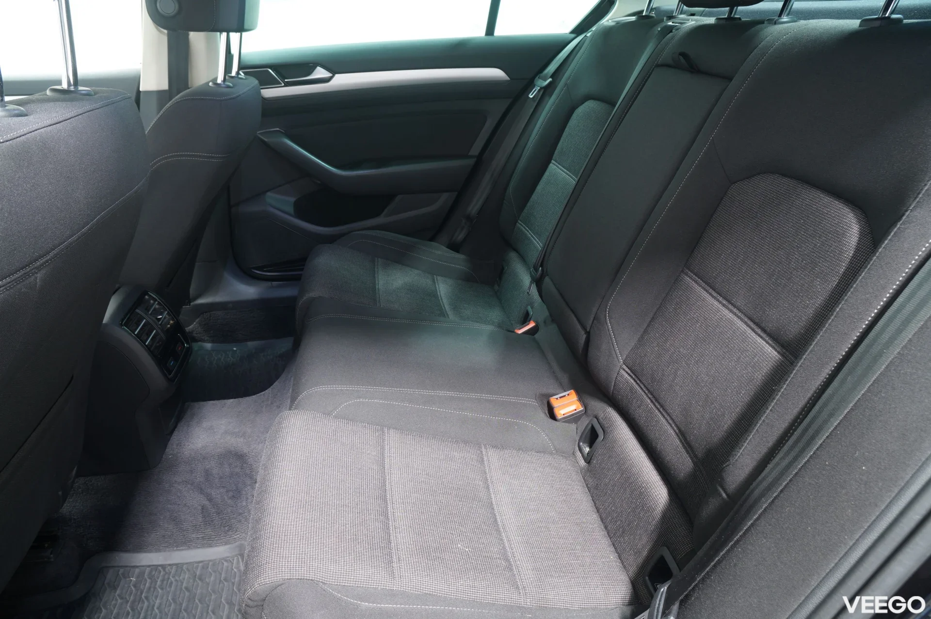 Volkswagen Passat Comfortline ACC 1.4 92kW