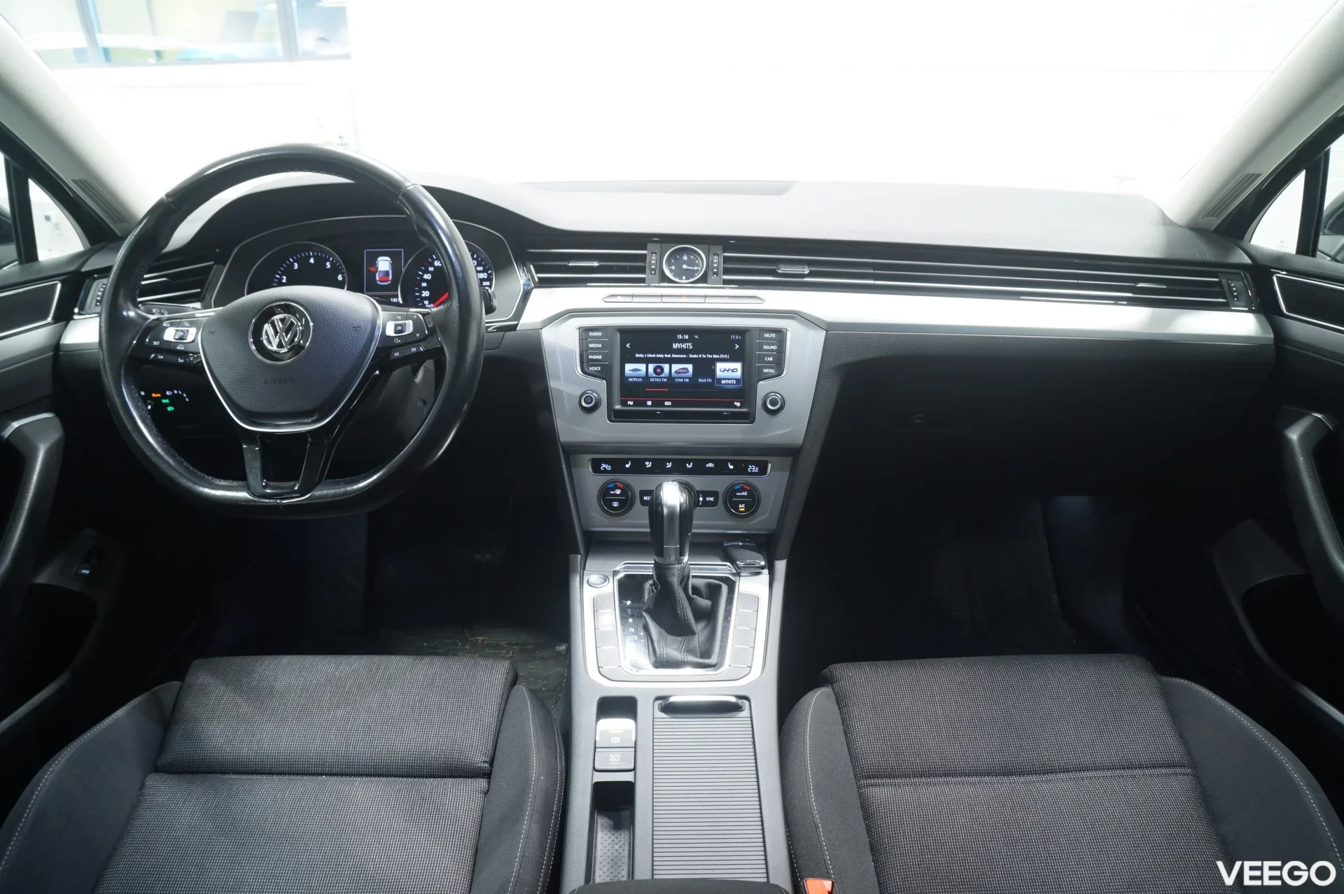 Volkswagen Passat Comfortline ACC 1.4 92kW