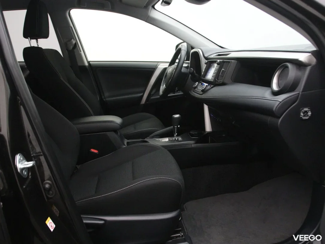 Toyota rav-4 2 112kW