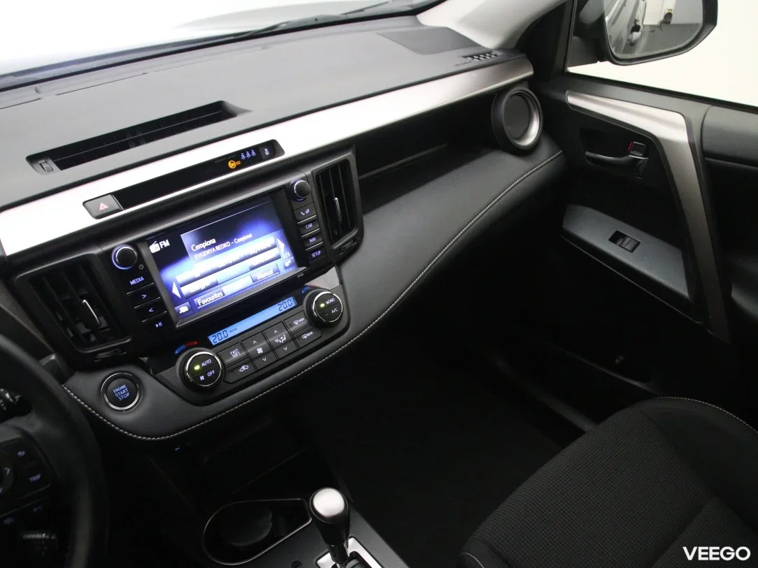 Toyota rav-4 2 112kW