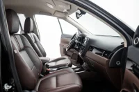 Mitsubishi Outlander Instyle Navi 4WD PHEV 2.0 149kW thumbnail