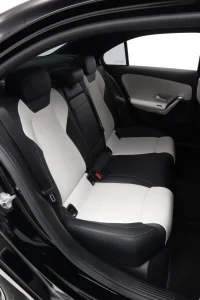 Mercedes-Benz A200 AMG 1.3 120kW thumbnail