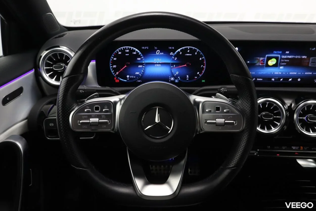 Mercedes-Benz A200 AMG 1.3 120kW