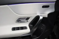 Mercedes-Benz A200 AMG 1.3 120kW thumbnail