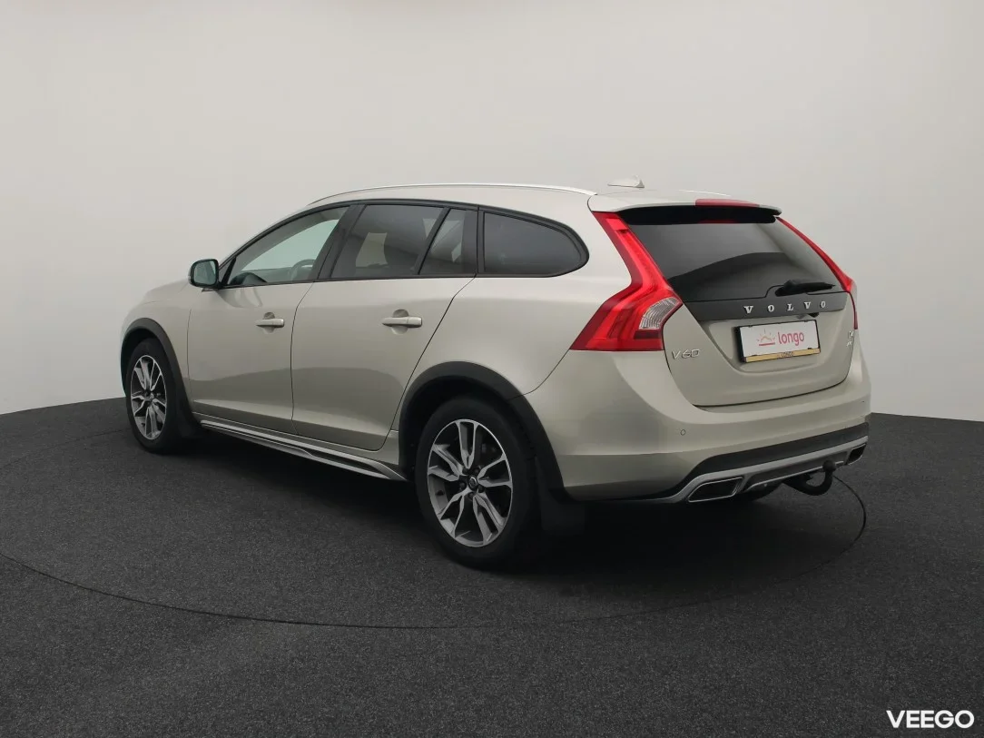 Volvo v60-cross-country 2.4 140kW
