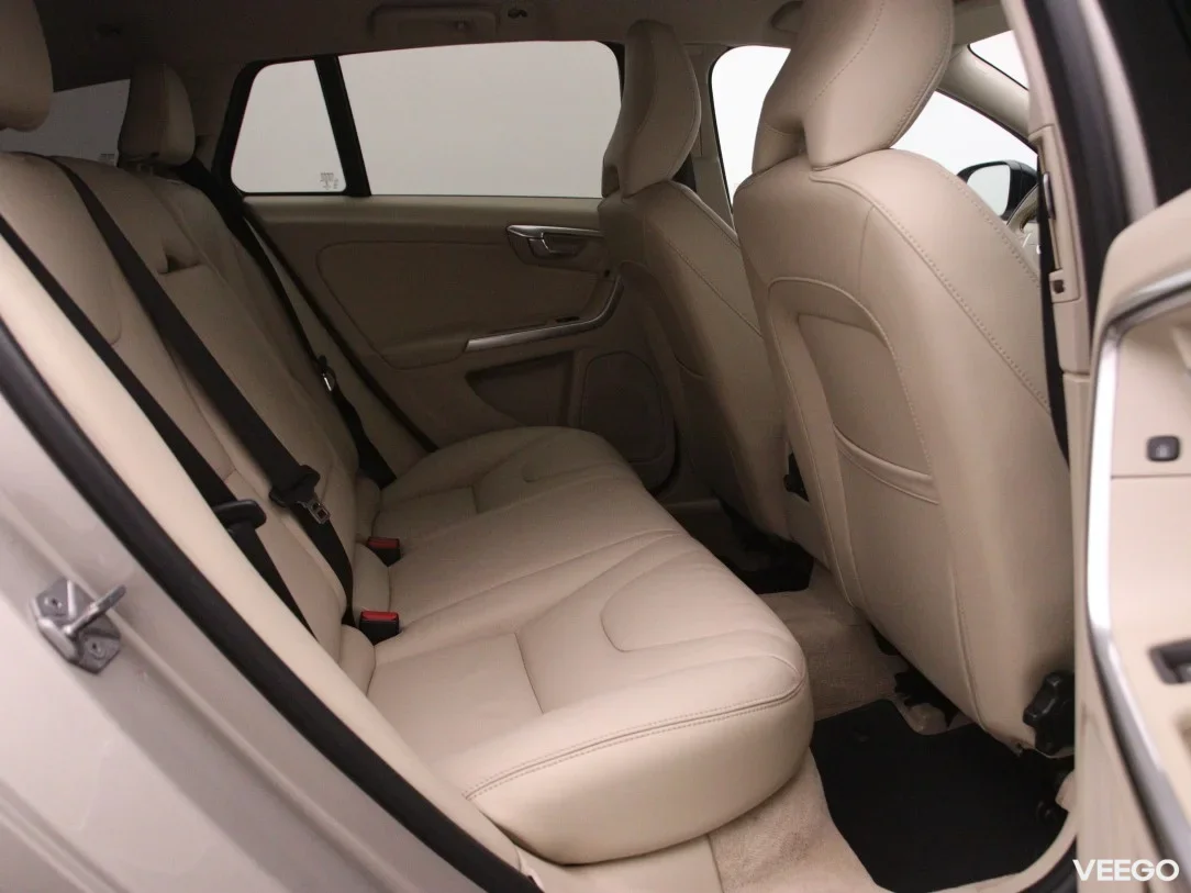 Volvo v60-cross-country 2.4 140kW