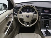 Volvo v60-cross-country 2.4 140kW thumbnail