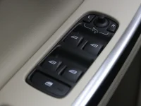 Volvo v60-cross-country 2.4 140kW thumbnail