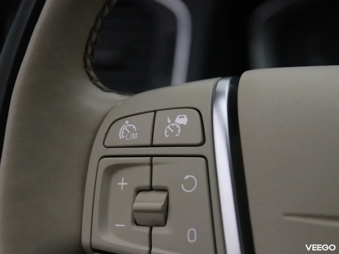 Volvo v60-cross-country 2.4 140kW