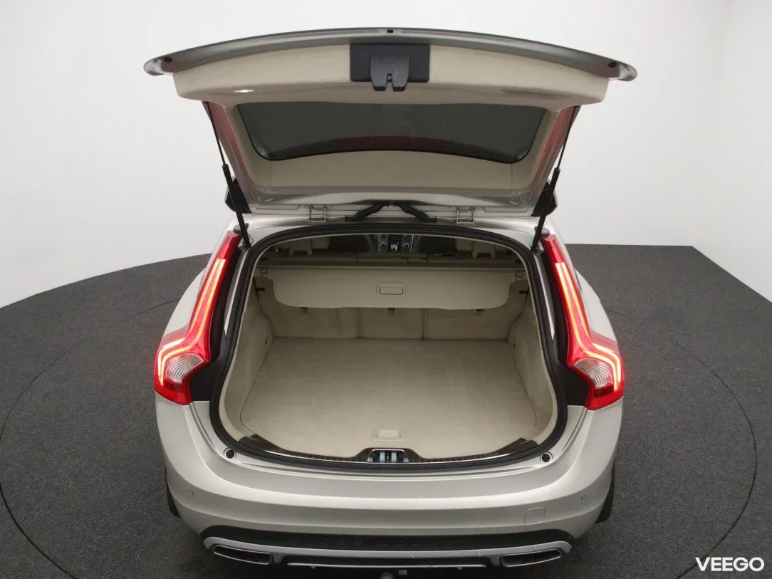 Volvo v60-cross-country 2.4 140kW