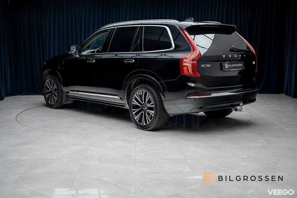 Volvo XC90 Recharge T8 AWD Ultimate 3.79 7-Sits H/K Pano 335kW