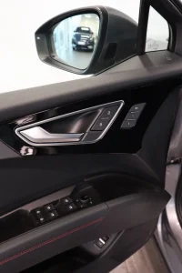 Audi Q4 e-tron 77kW thumbnail