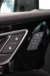 Audi Q4 e-tron 77kW thumbnail